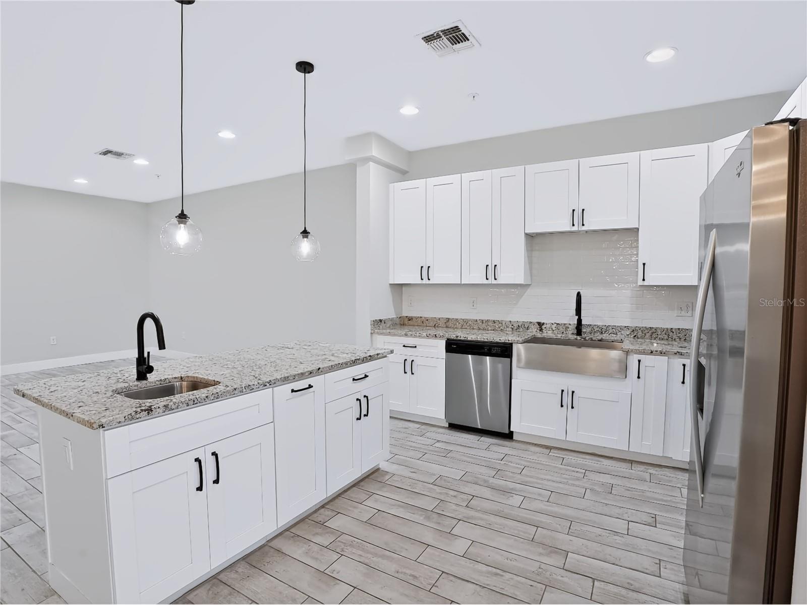 2233 E Kaley Avenue #6 Orlando FL 32806 O6417565 image3