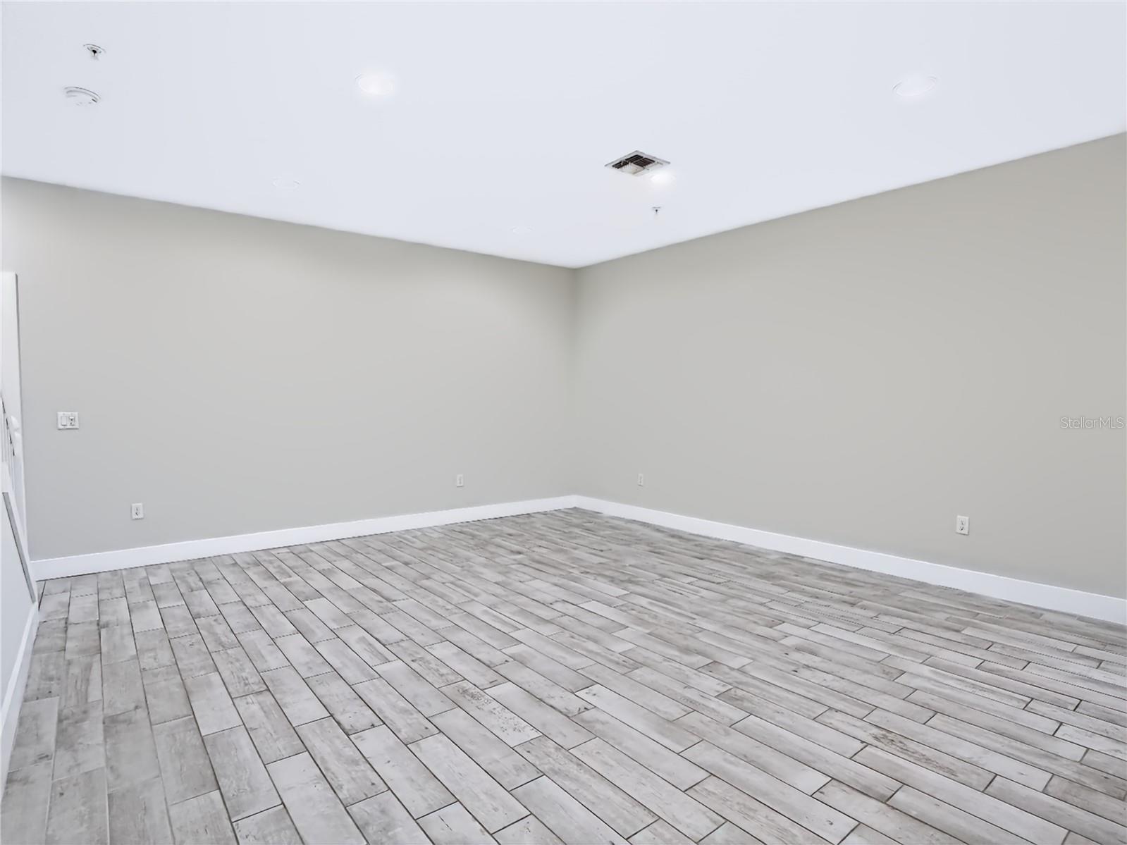 2233 E Kaley Avenue #6 Orlando FL 32806 O6417565 image6