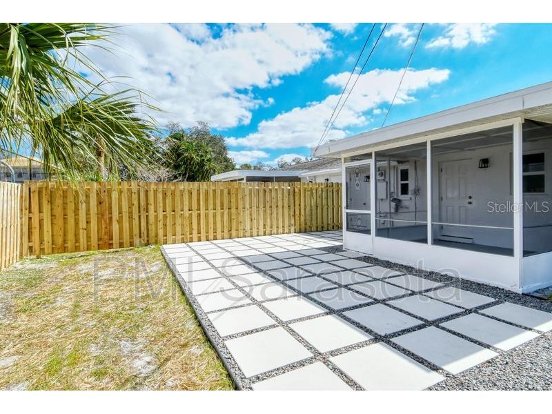 2233 Michele Drive Sarasota FL 34231 A4660120 image11