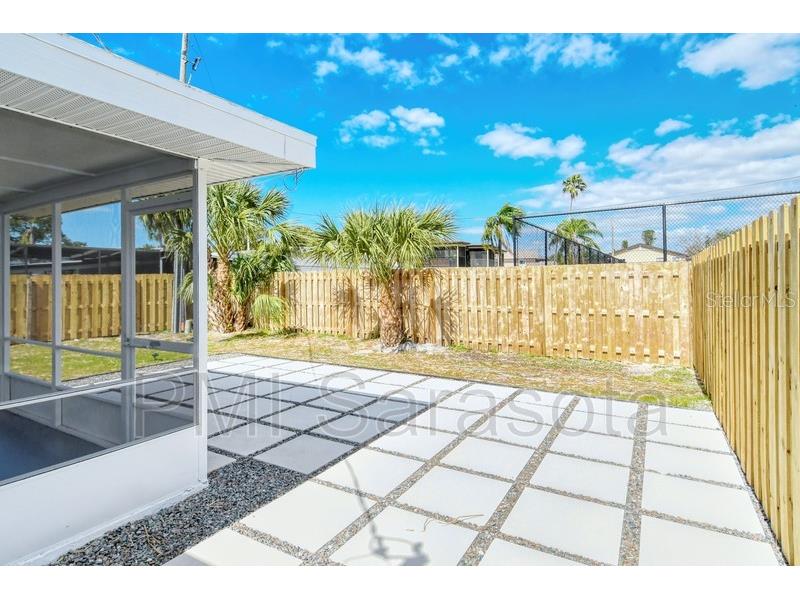 2233 Michele Drive Sarasota FL 34231 A4660120 image12