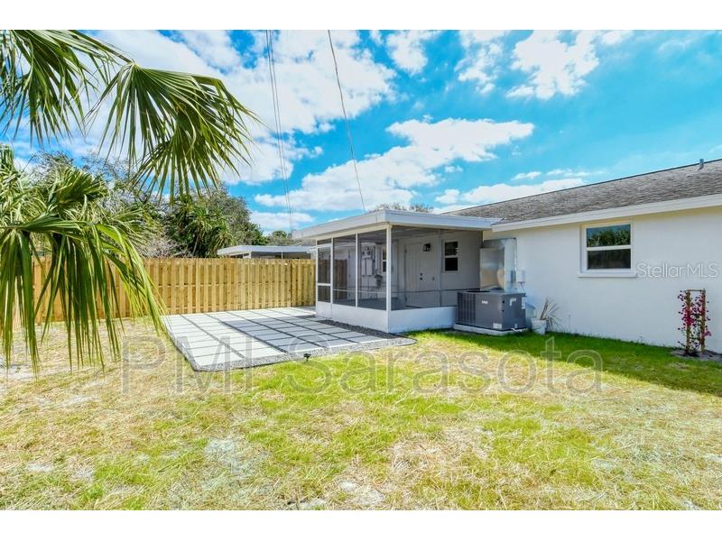 2233 Michele Drive Sarasota FL 34231 A4660120 image3