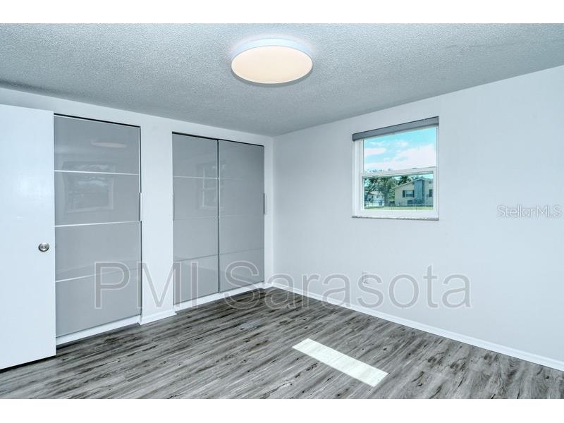 2233 Michele Drive Sarasota FL 34231 A4660120 image7