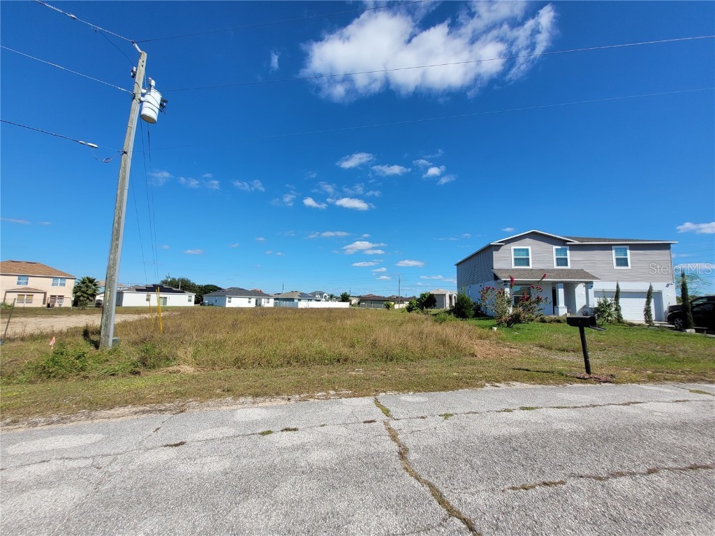 2233 Pecos Court Kissimmee FL 34759 OM712409 image4