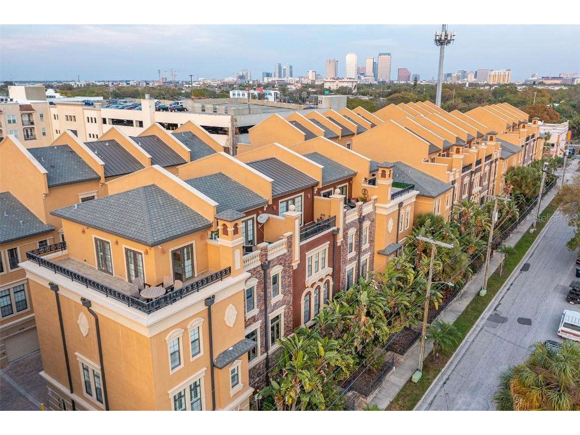 2233 Soho Bay Court Tampa FL 33606 T3431344 image1