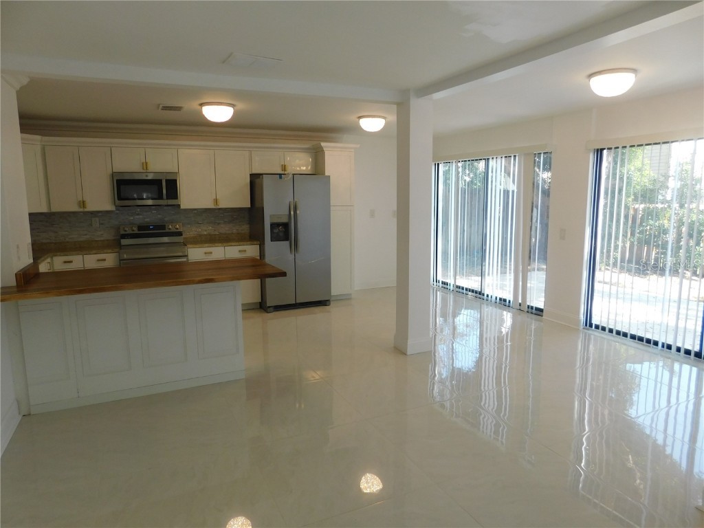 2233 Springwood Circle W Clearwater FL 33763 TB8457099 image23