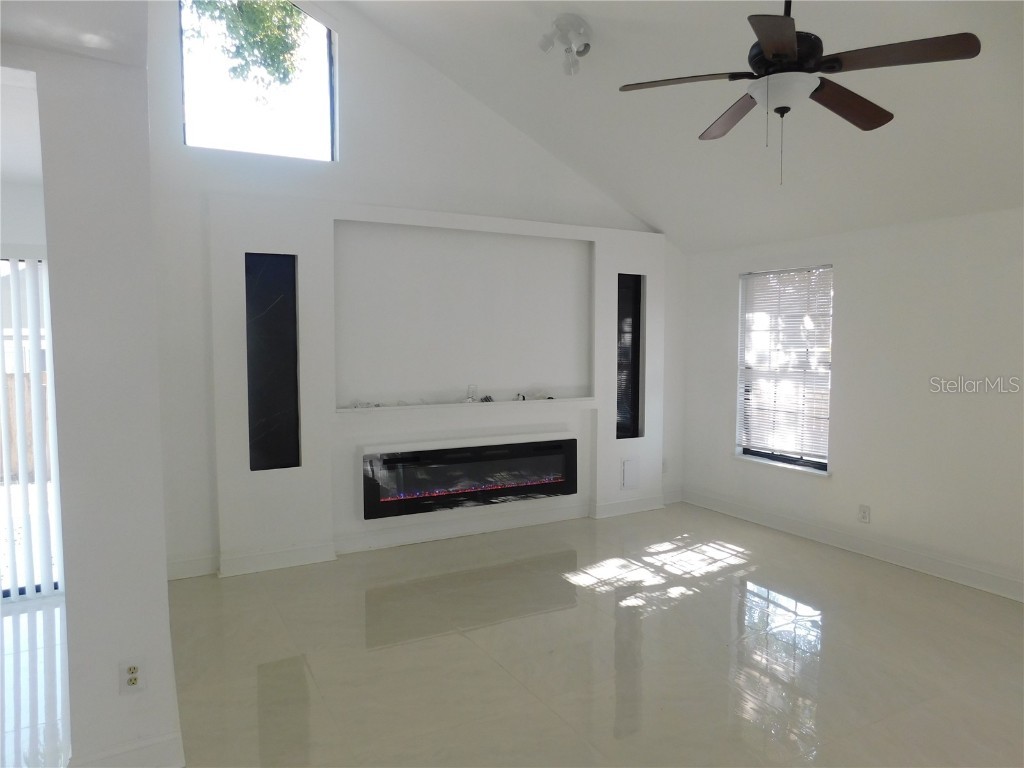 2233 Springwood Circle W Clearwater FL 33763 TB8457099 image5