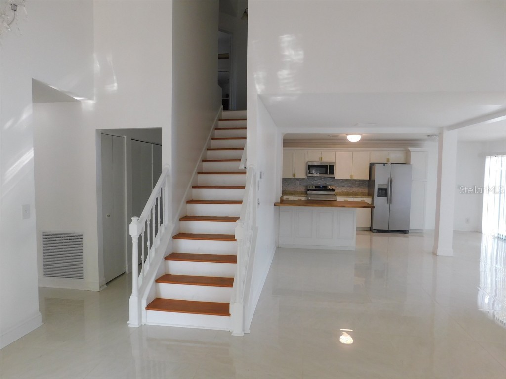 2233 Springwood Circle W Clearwater FL 33763 TB8457099 image6