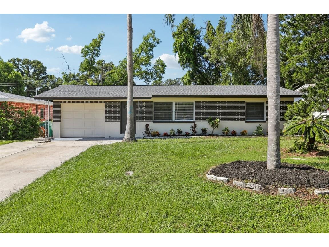 2233 Terrace Drive N Clearwater FL 33765 TB8411126 image1