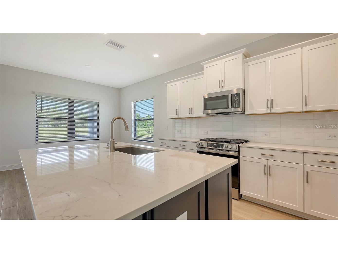 2234 Lady Palm Loop Bradenton FL 34212 A4661317 image22