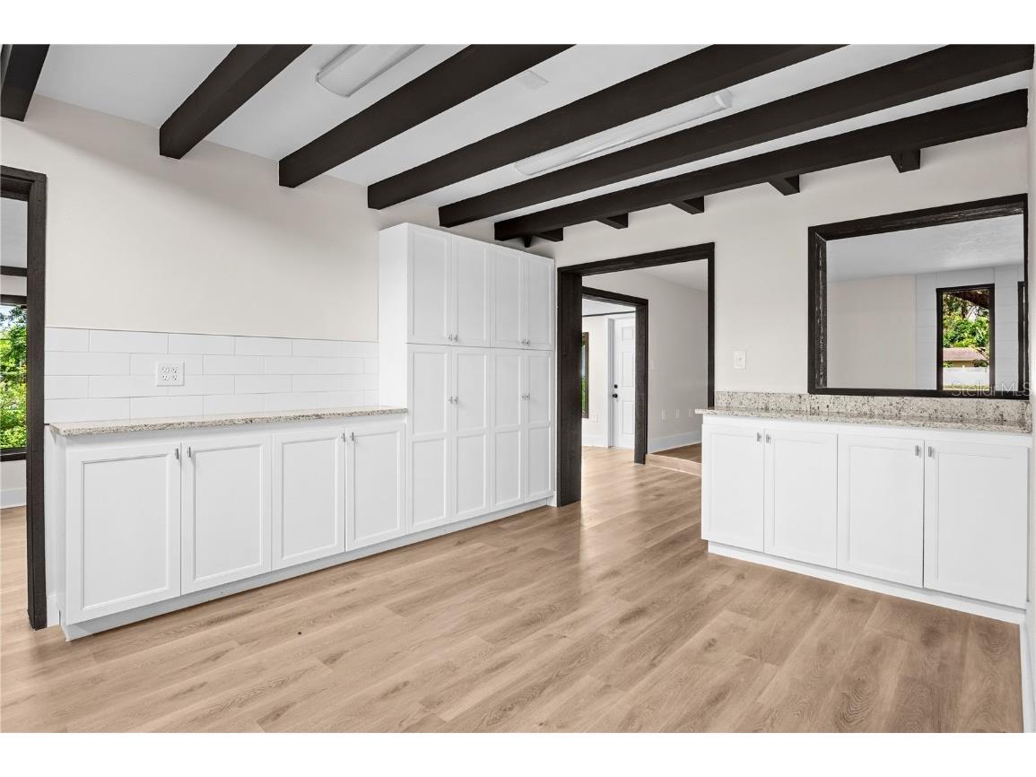 2234 Phillippi Street Sarasota FL 34231 C7516369 image5