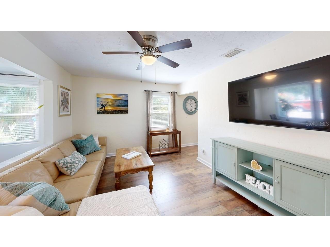 2235 20th St S Saint Petersburg FL 33712 TB8355828 image4