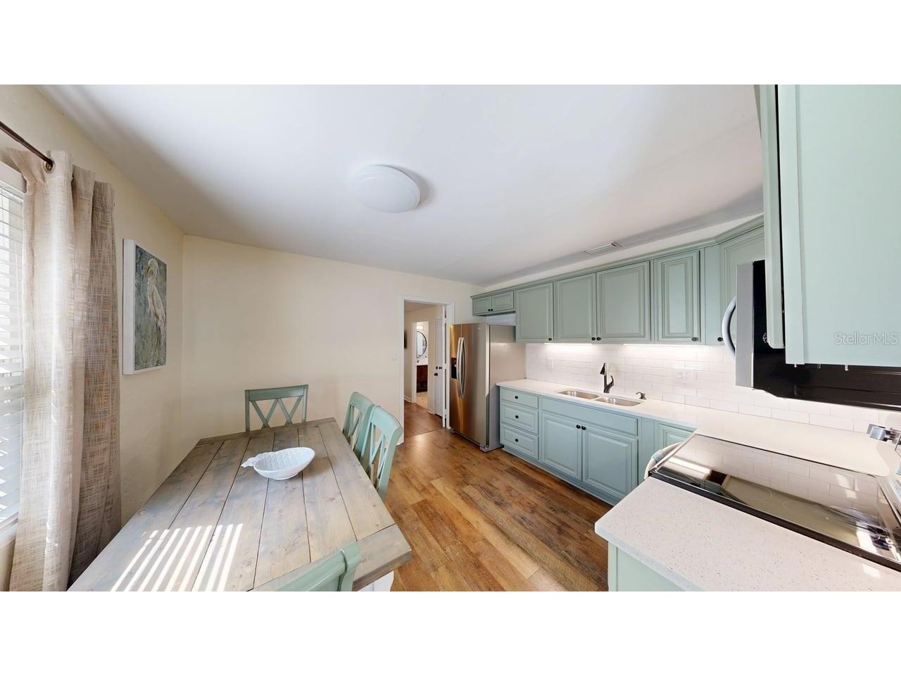 2235 20th St S Saint Petersburg FL 33712 TB8355828 image6