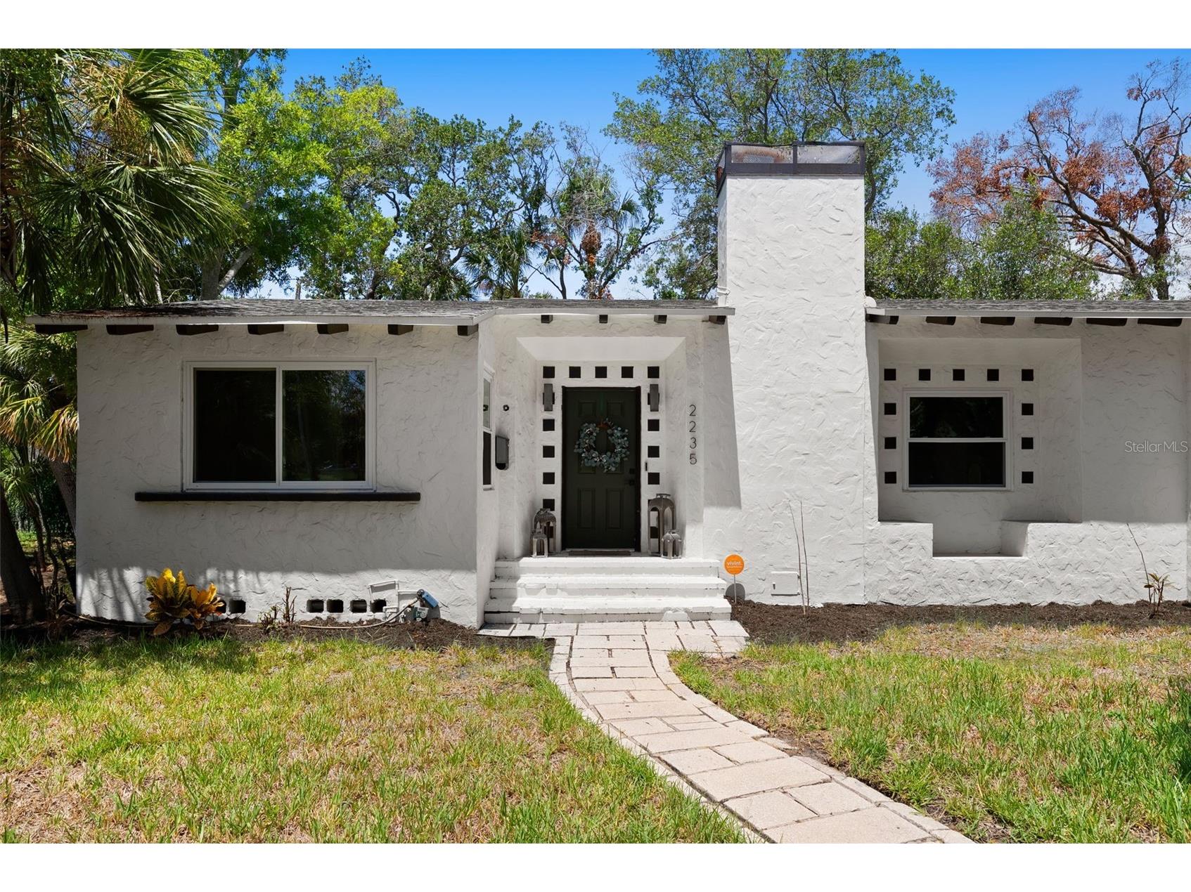 2235 5th Street S Saint Petersburg FL 33705 TB8528396 image2