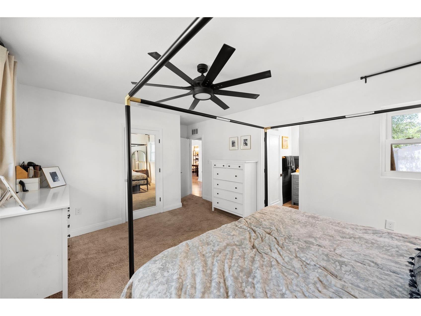 2235 5th Street S Saint Petersburg FL 33705 TB8528396 image21