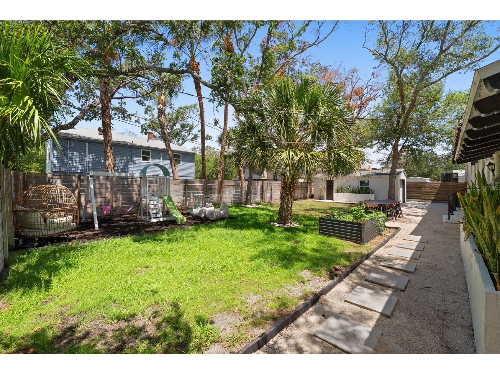 2235 5th Street S Saint Petersburg FL 33705 TB8528396 image34