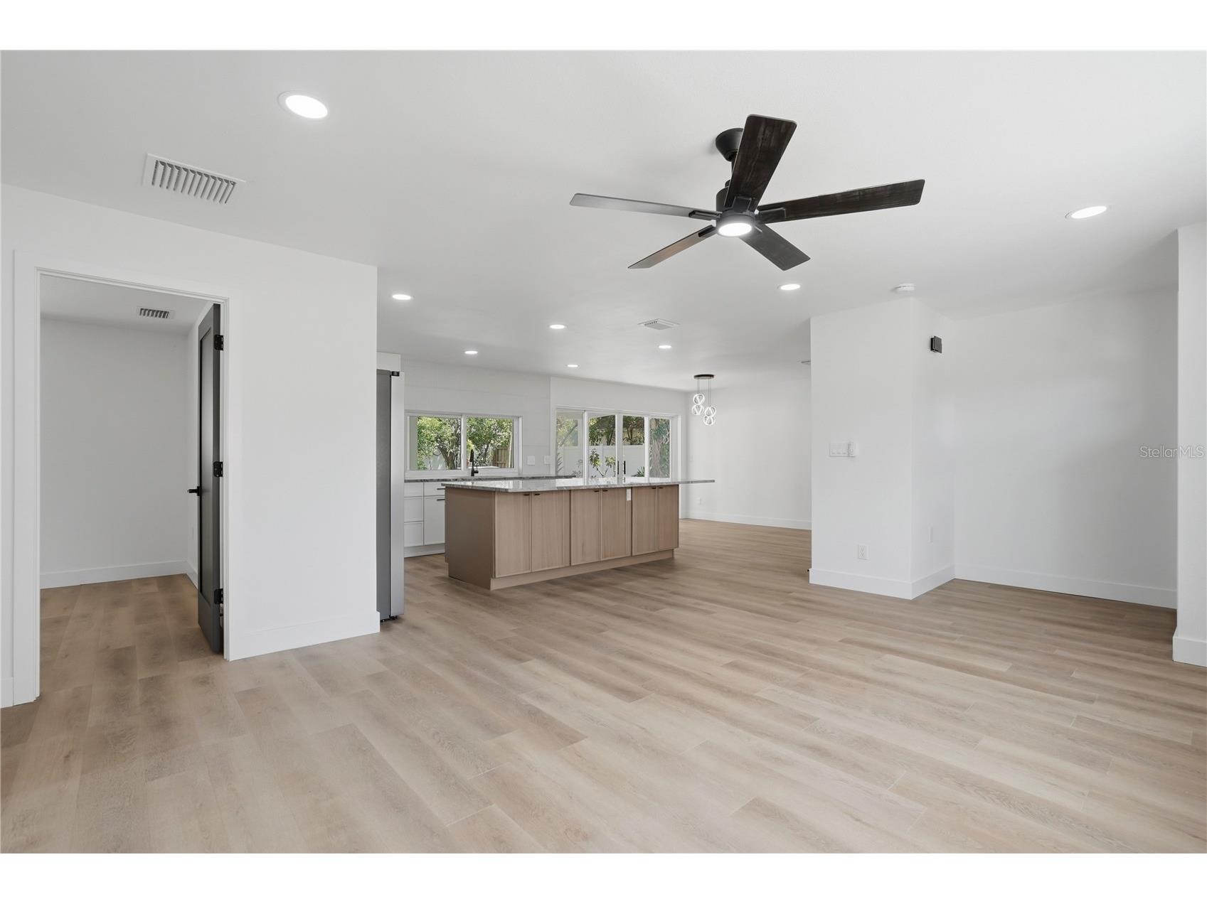 2235 Anastasia Way S Saint Petersburg FL 33712 TB8524037 image10