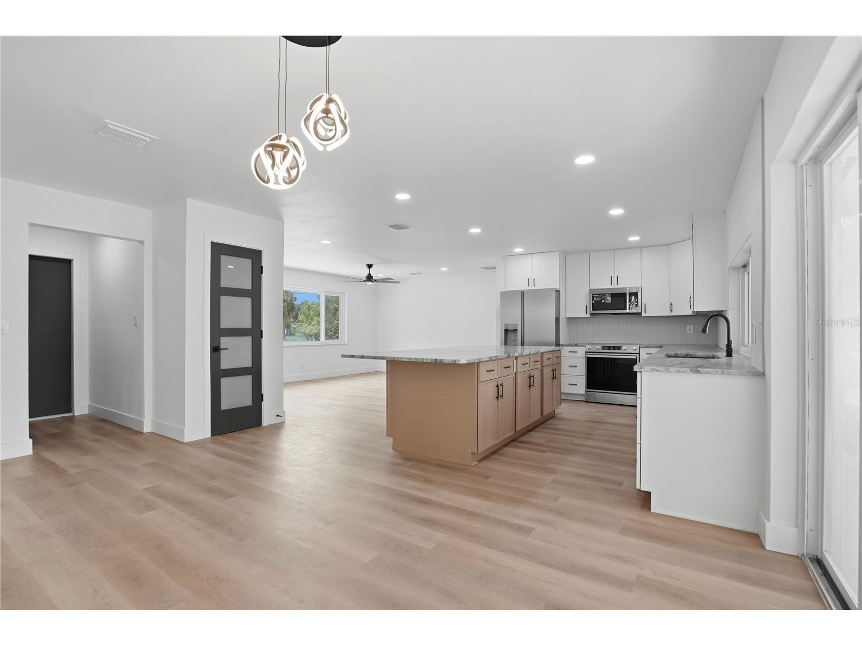 2235 Anastasia Way S Saint Petersburg FL 33712 TB8524037 image9