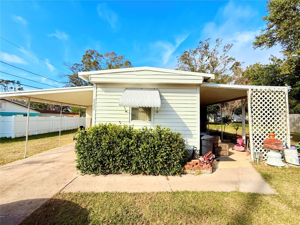 2235 Arcadia Road Holiday FL 34690 W7871959 image1