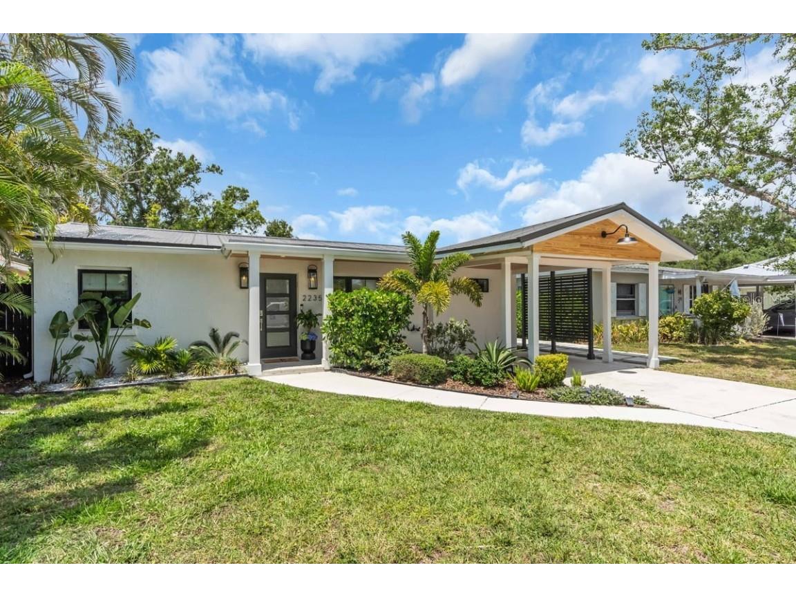 2235 Arlington Street Sarasota FL 34239 A4651136 image1