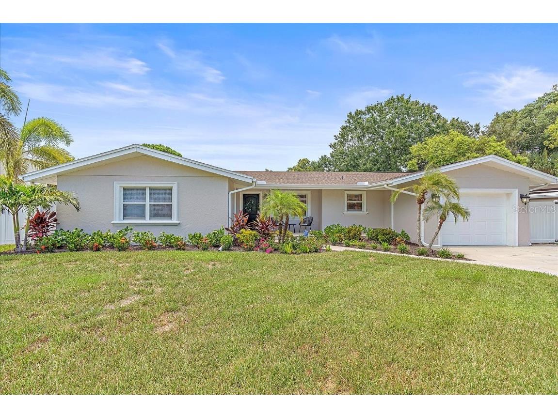 2235 Datura St Sarasota FL 34239 A4578205 image1