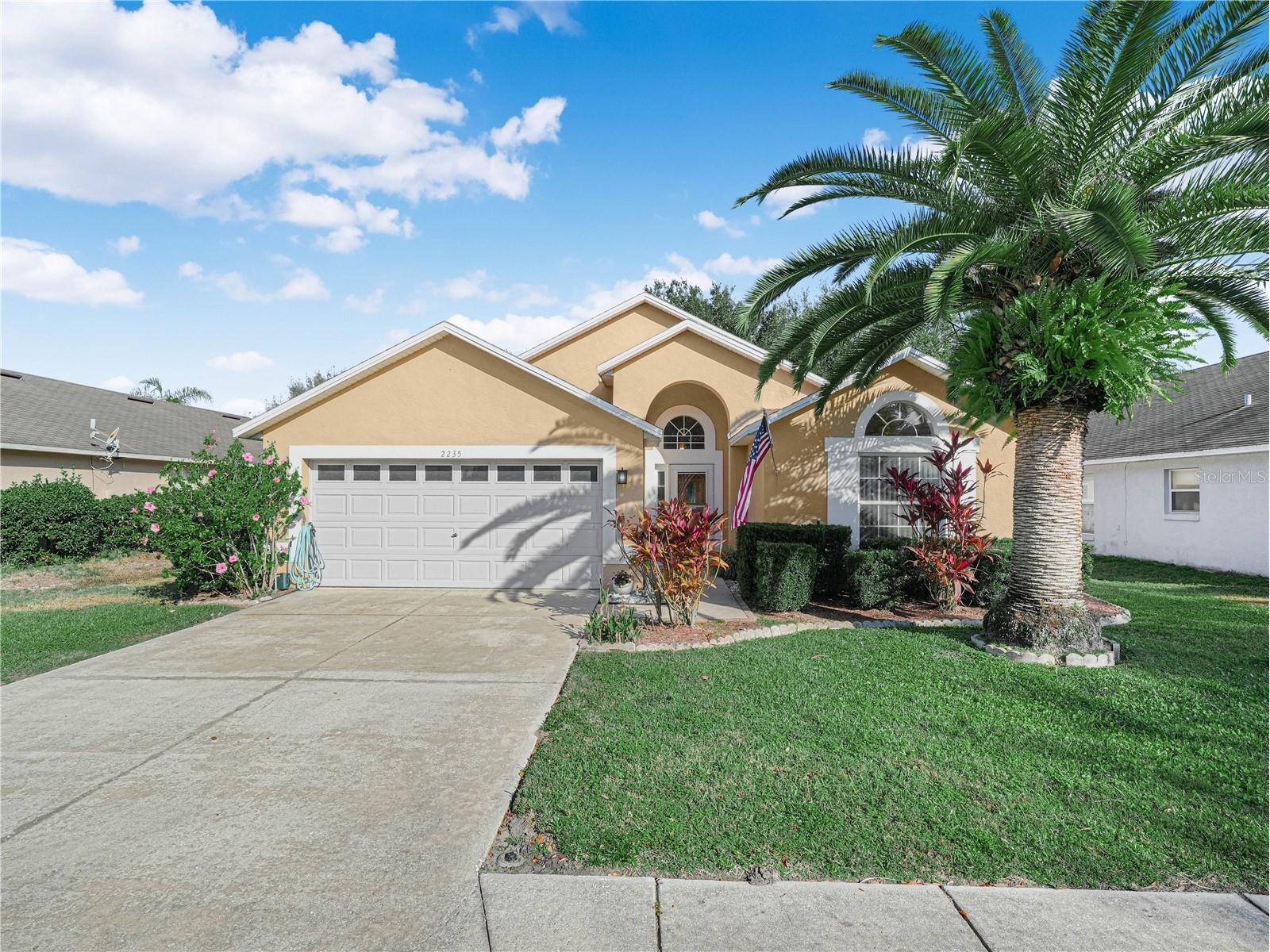 2235 Hunters Greene Drive Lakeland FL 33810 L4958375 image1