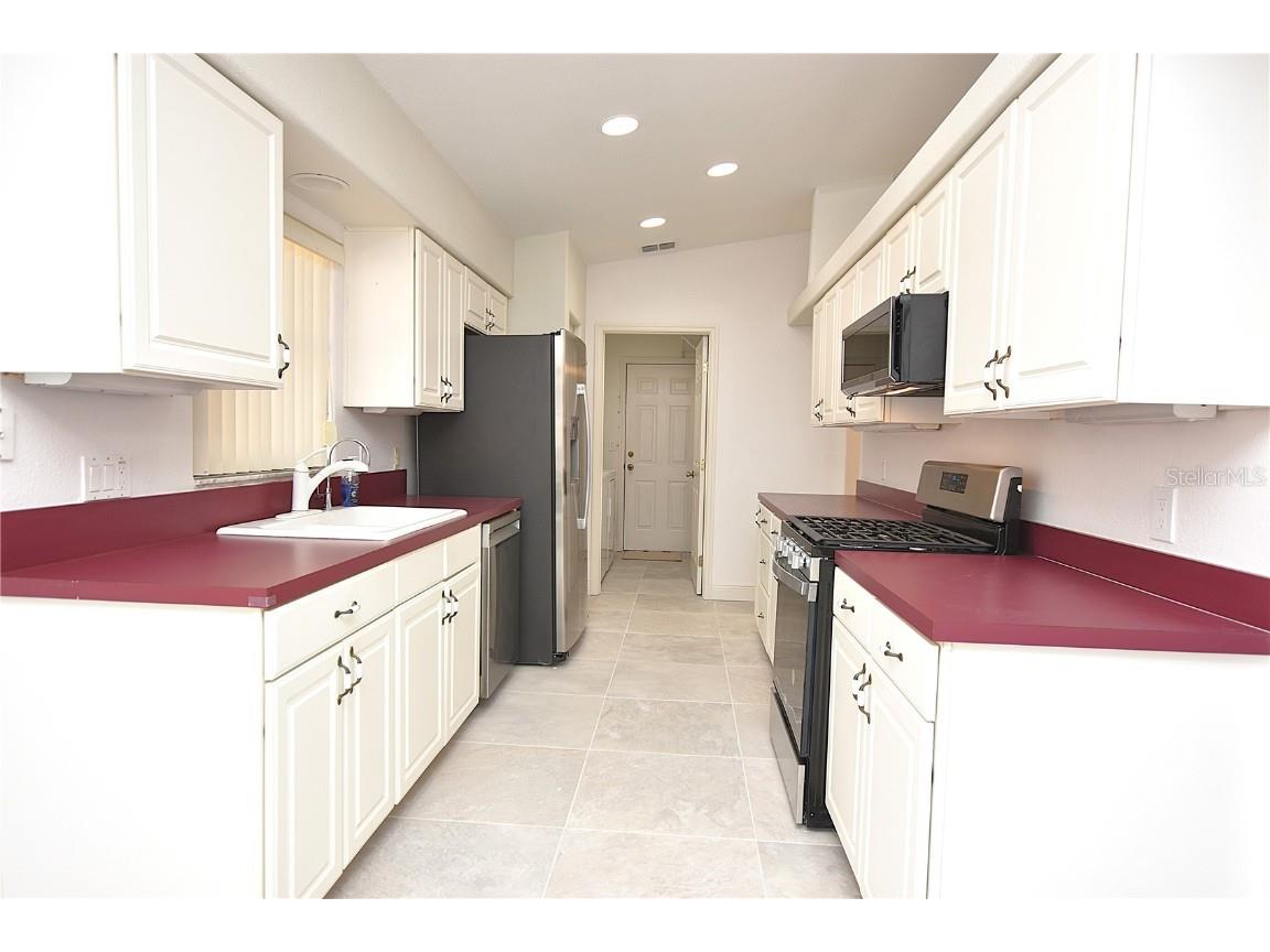 2235 Silver Re Drive Lakeland FL 33810 - POND L4957684 image2