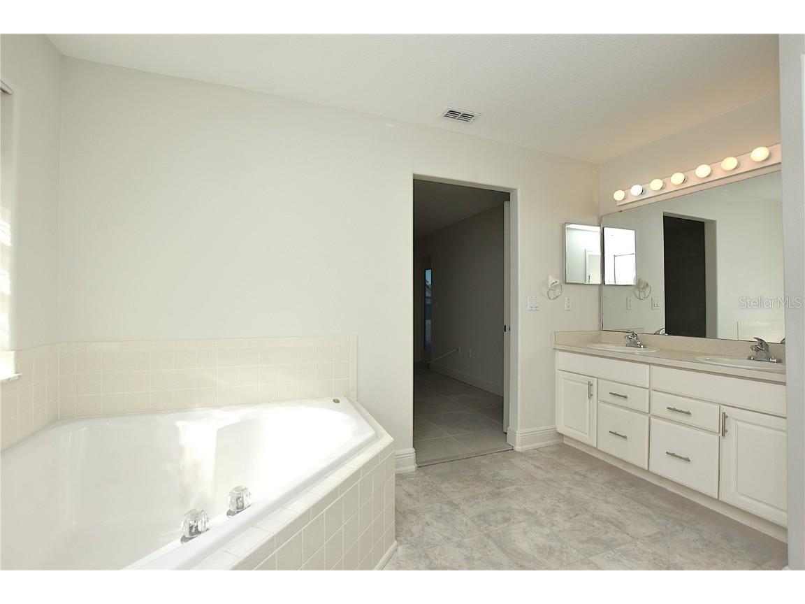 2235 Silver Re Drive Lakeland FL 33810 - POND L4957684 image25