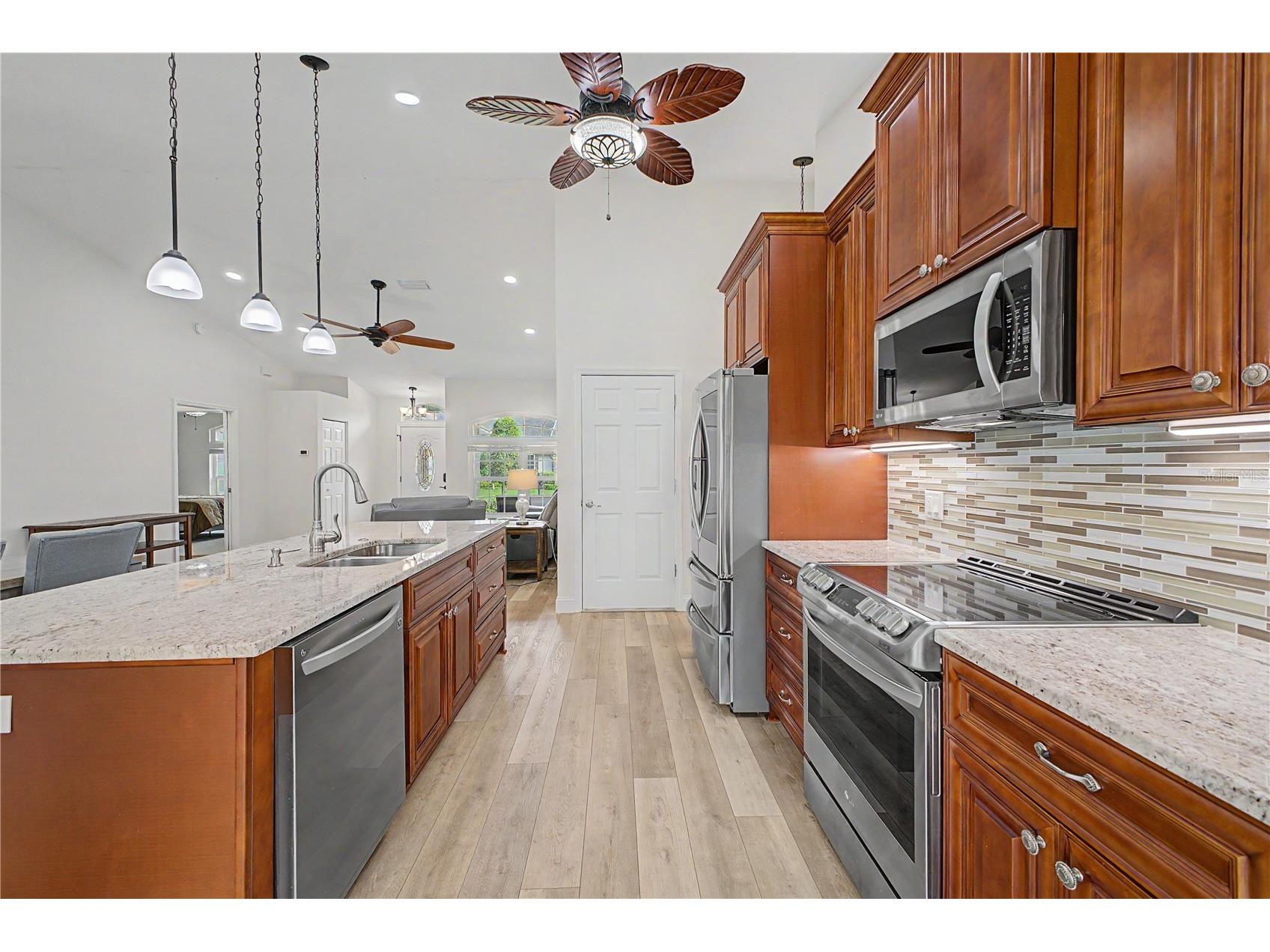 2235 Springmeadow Drive Spring Hill FL 34606 W7886336 image19