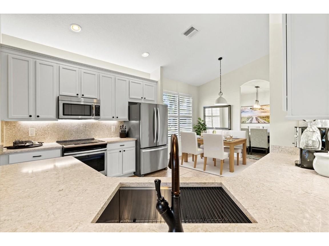 2235 Terracina Drive Venice FL 34292 A4675458 image18