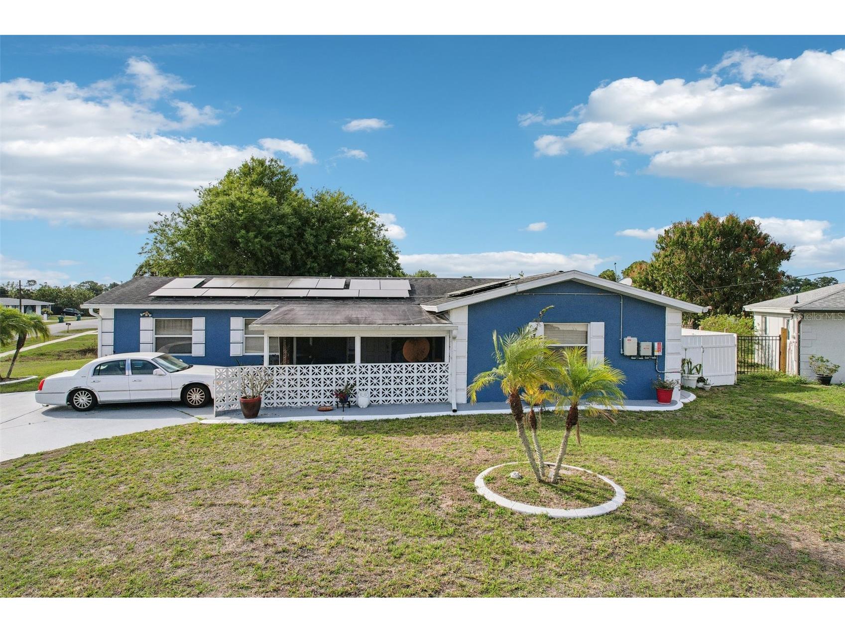 22359 Montrose Avenue Port Charlotte FL 33952 TB8489561 image1