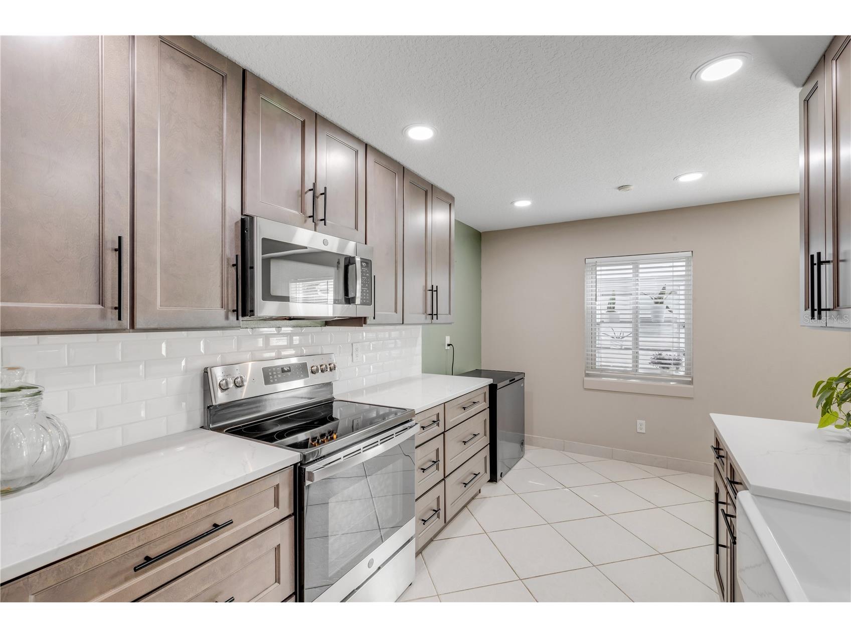 2236 Deerwood Drive New Smyrna Beach FL 32168 V4949254 image17