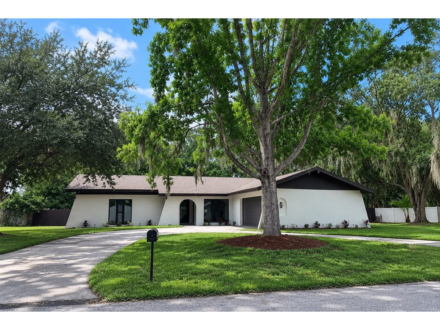 22360 Stillwood Drive Land O Lakes FL 34639 TB8529366 image1