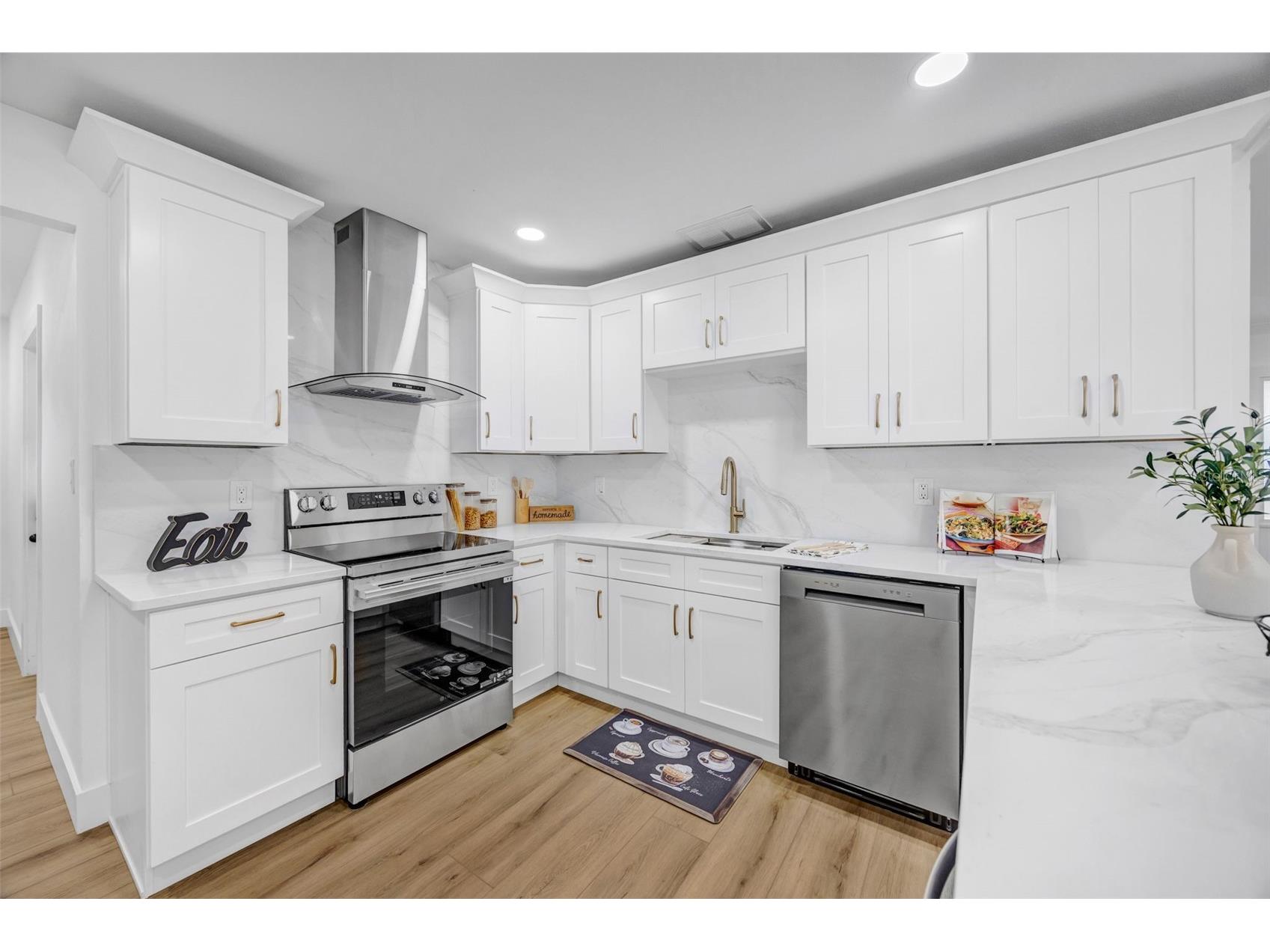 22369 Southshore Drive Land O Lakes FL 34639 TB8518165 image15