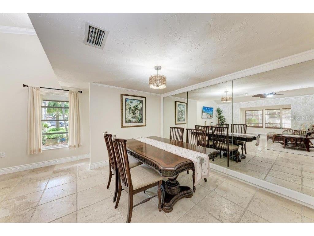 2237 Circlewood Drive #18 Sarasota FL 34231 A4670012 image11