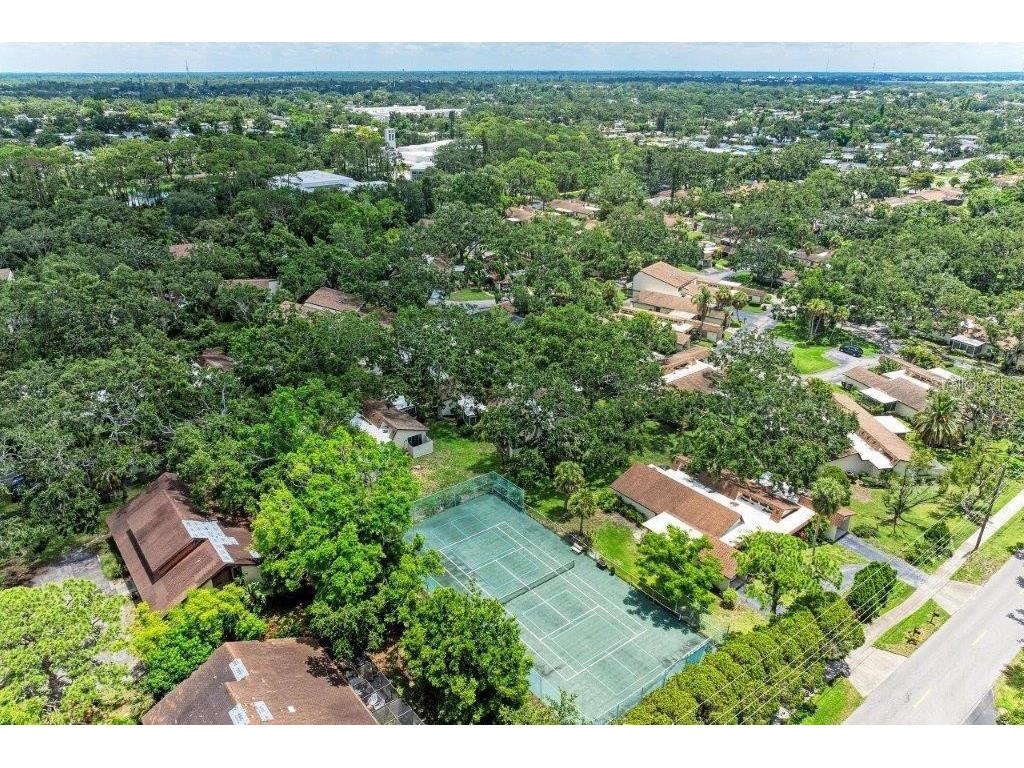 2237 Circlewood Drive #18 Sarasota FL 34231 A4670012 image26