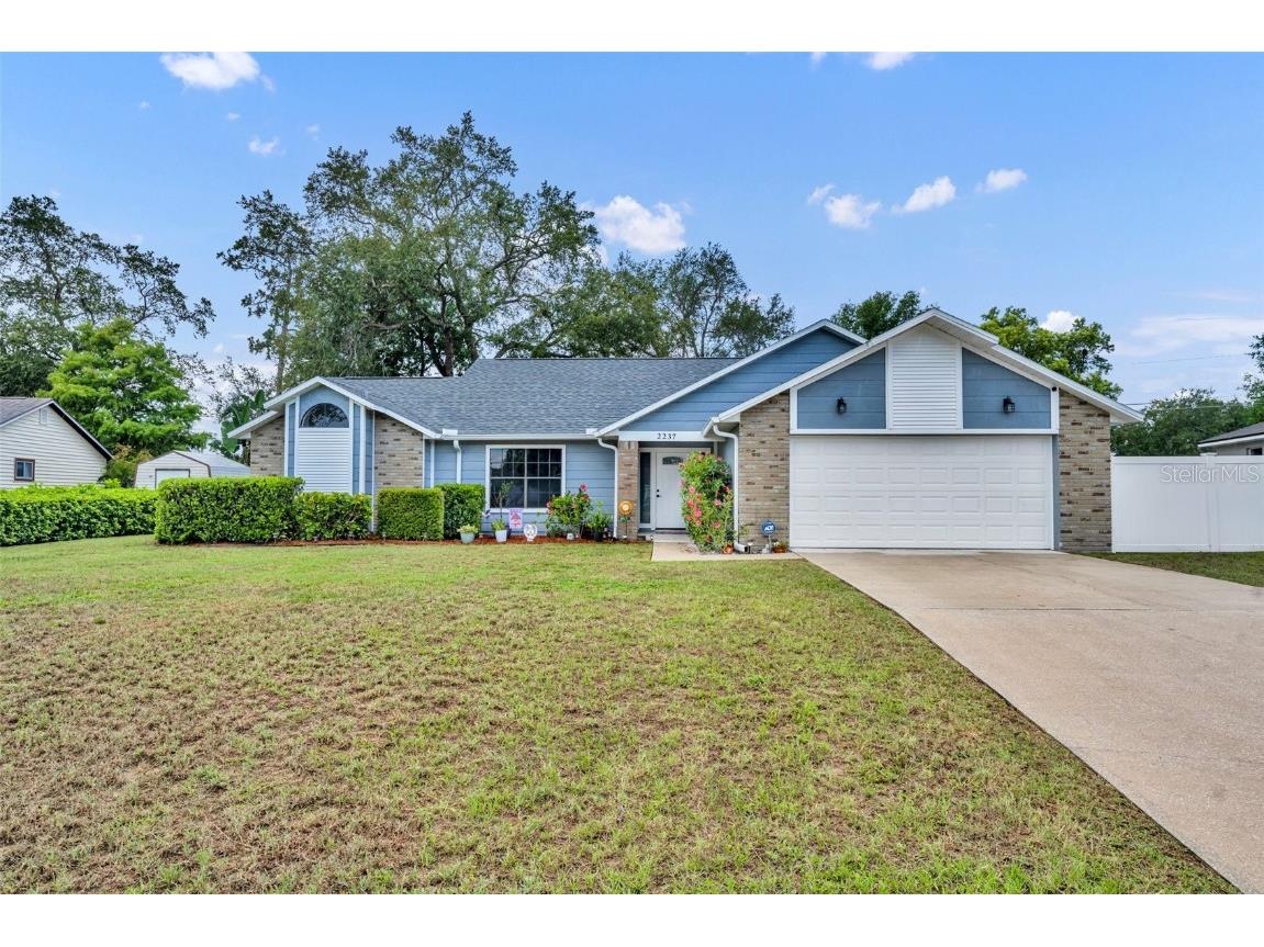 2237 Clearwater Drive Deltona FL 32738 V4943505 image1