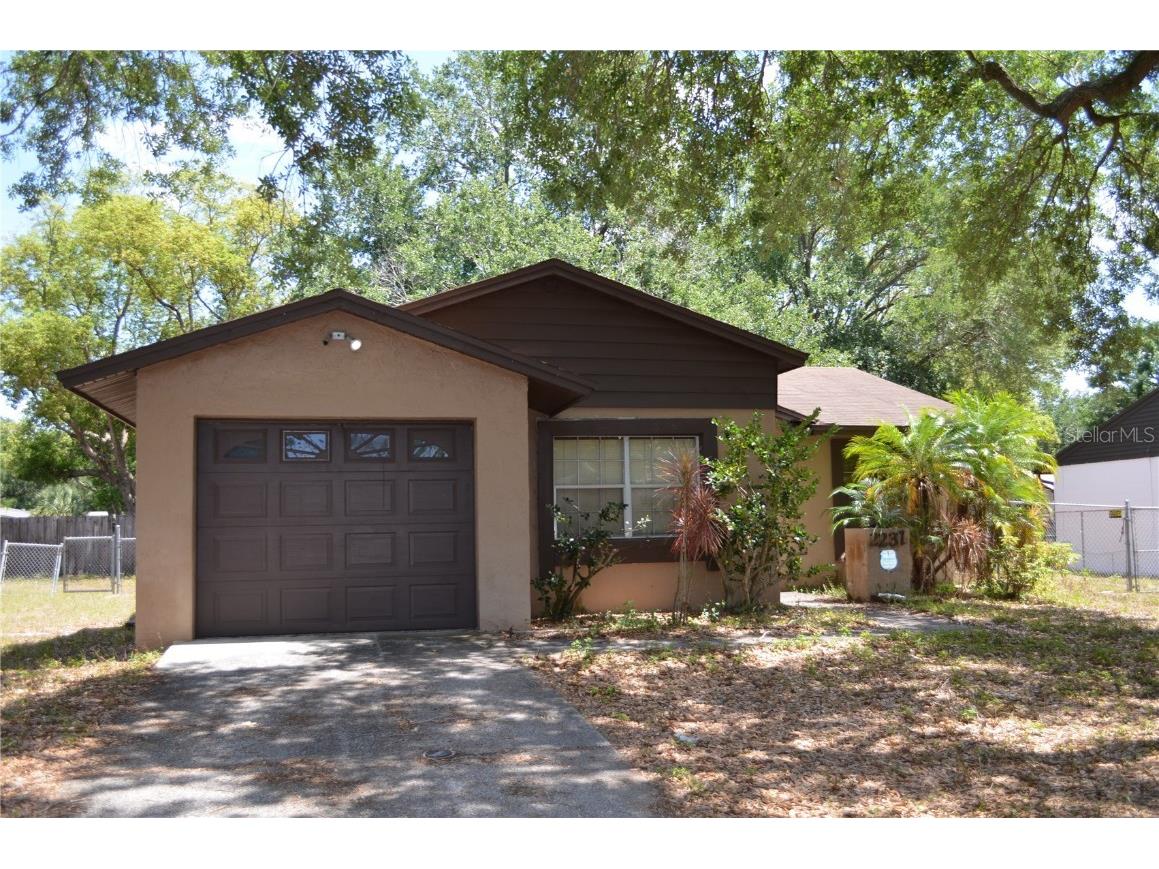 2237 Crystal Grove Lane Lakeland FL 33801 L4936932 image1