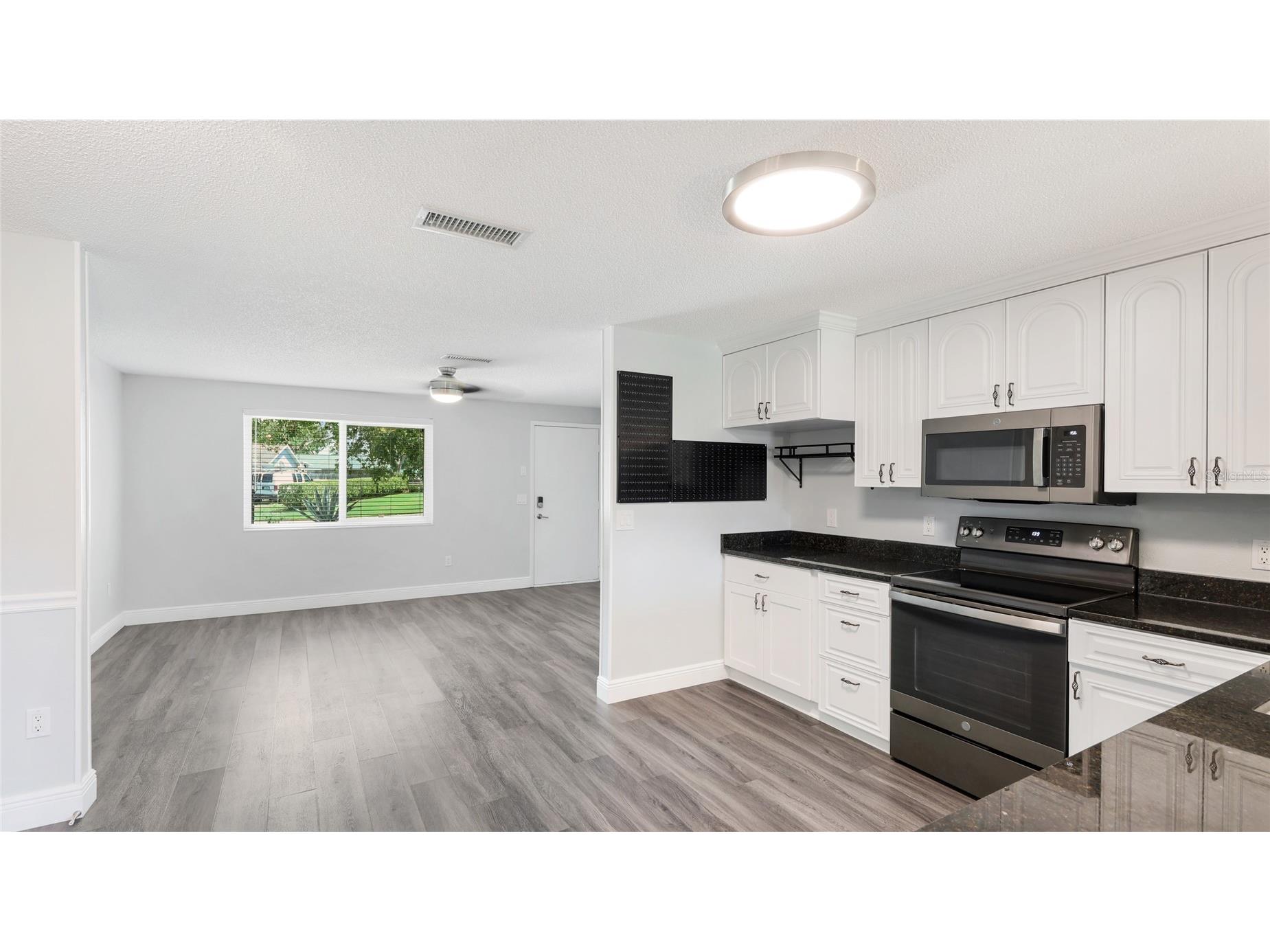 2237 Lockwood Meadows Circle Sarasota FL 34234 A4693962 image11