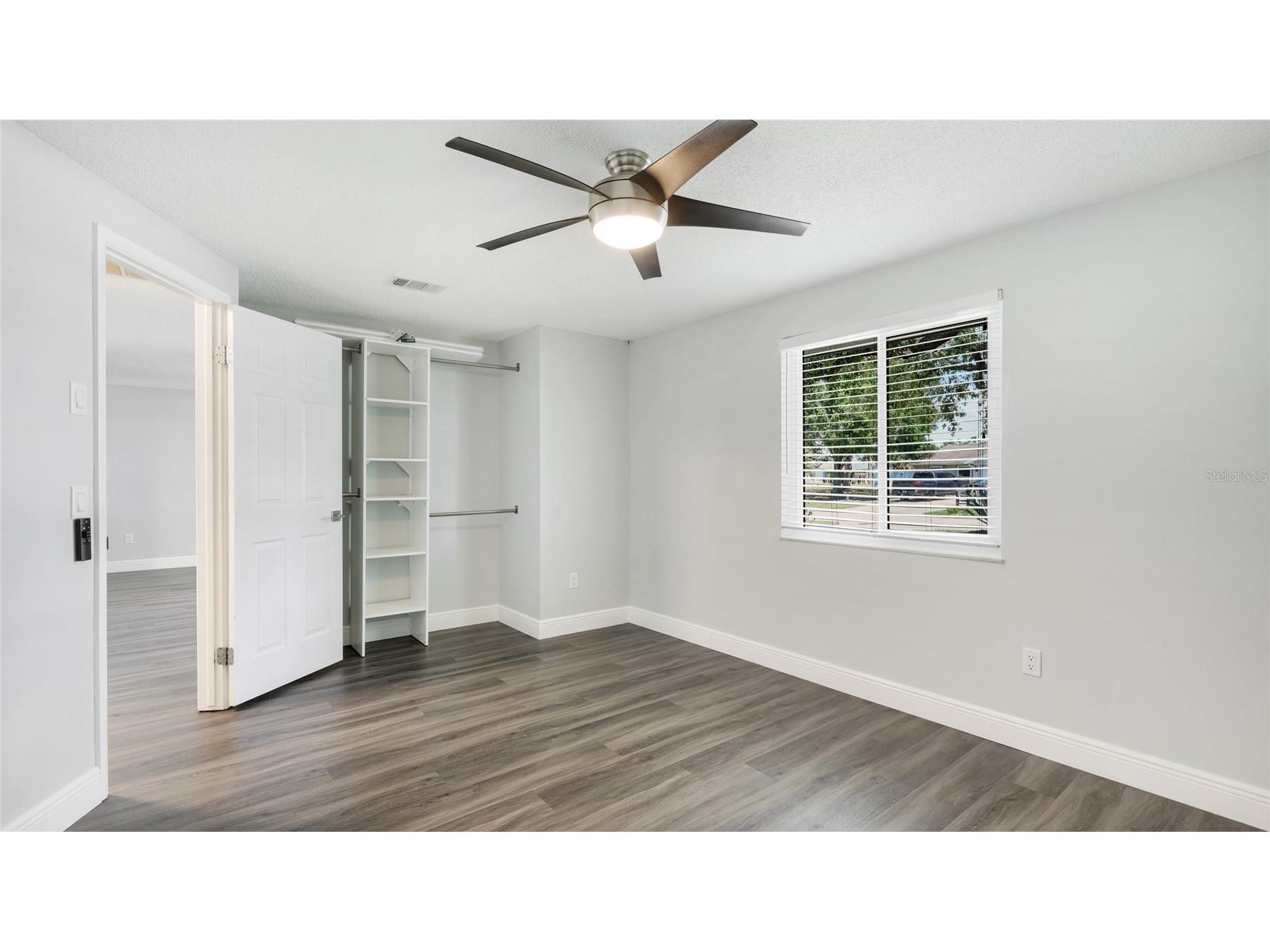 2237 Lockwood Meadows Circle Sarasota FL 34234 A4693962 image16