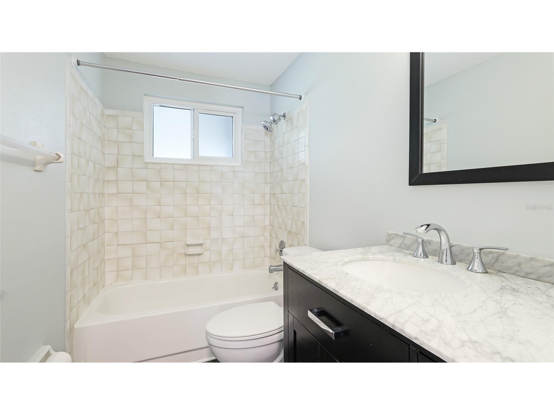 2237 Lockwood Meadows Circle Sarasota FL 34234 A4693962 image18
