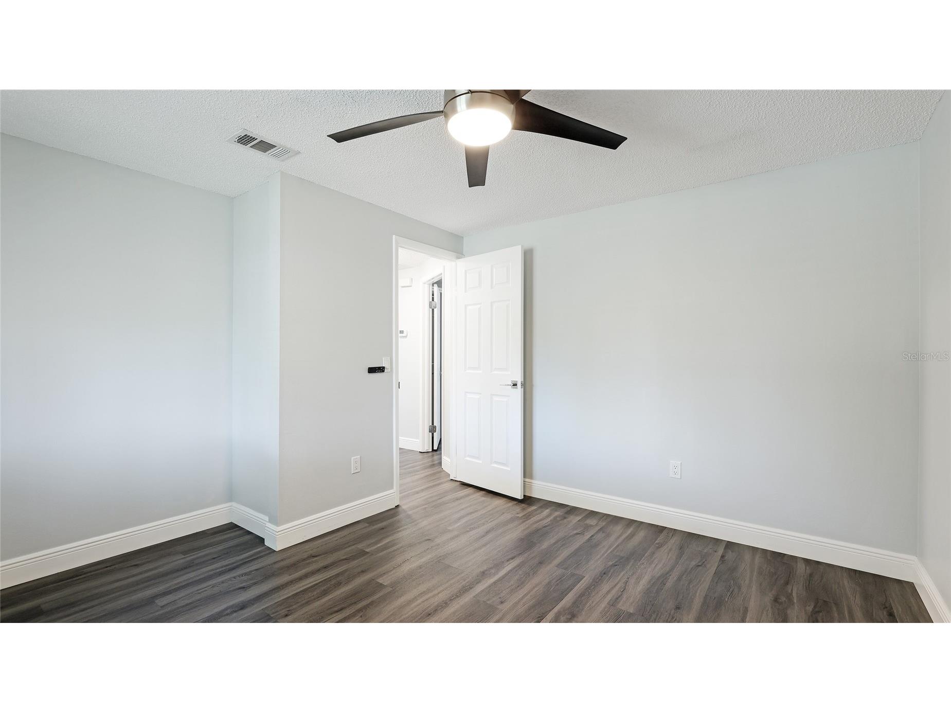 2237 Lockwood Meadows Circle Sarasota FL 34234 A4693962 image21
