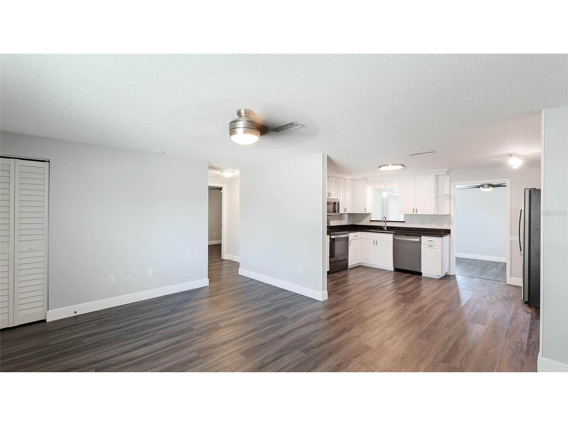 2237 Lockwood Meadows Circle Sarasota FL 34234 A4693962 image7