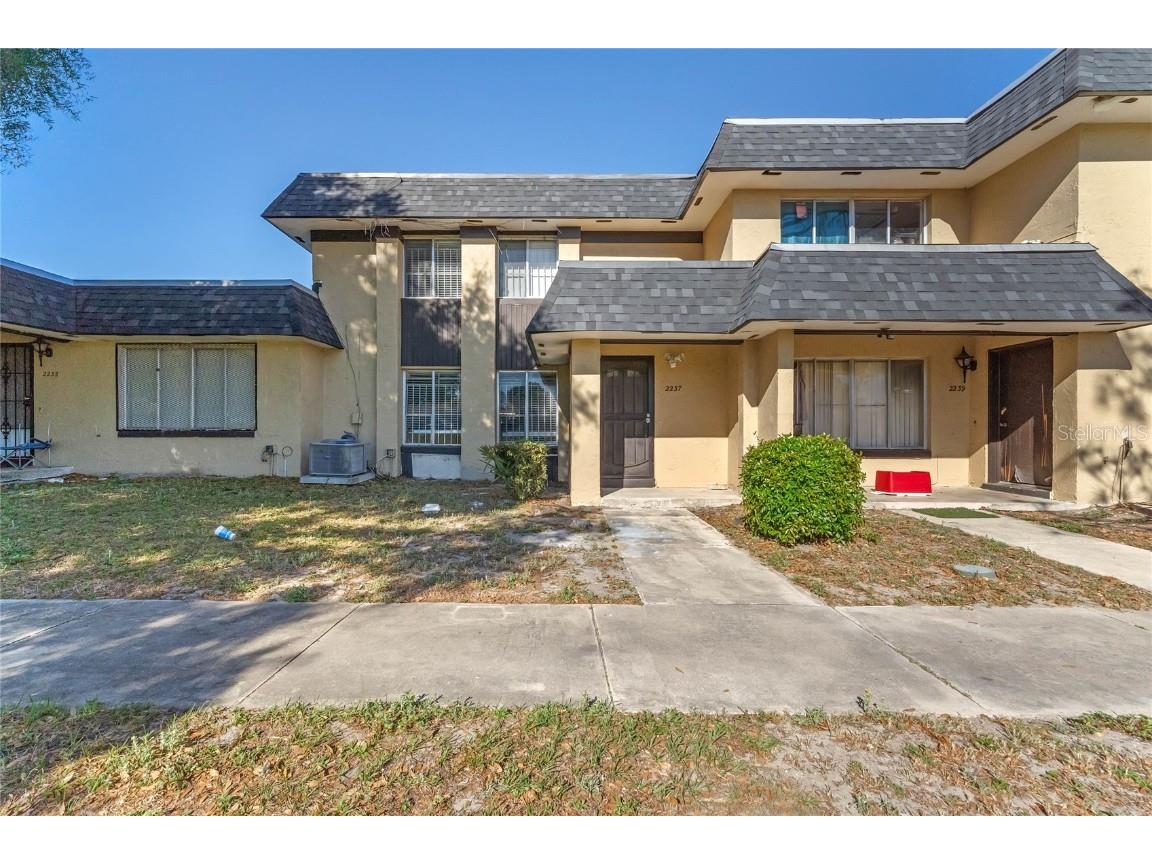 2237 Silver Pines Place #402 Orlando FL 32808 O6186826 image1