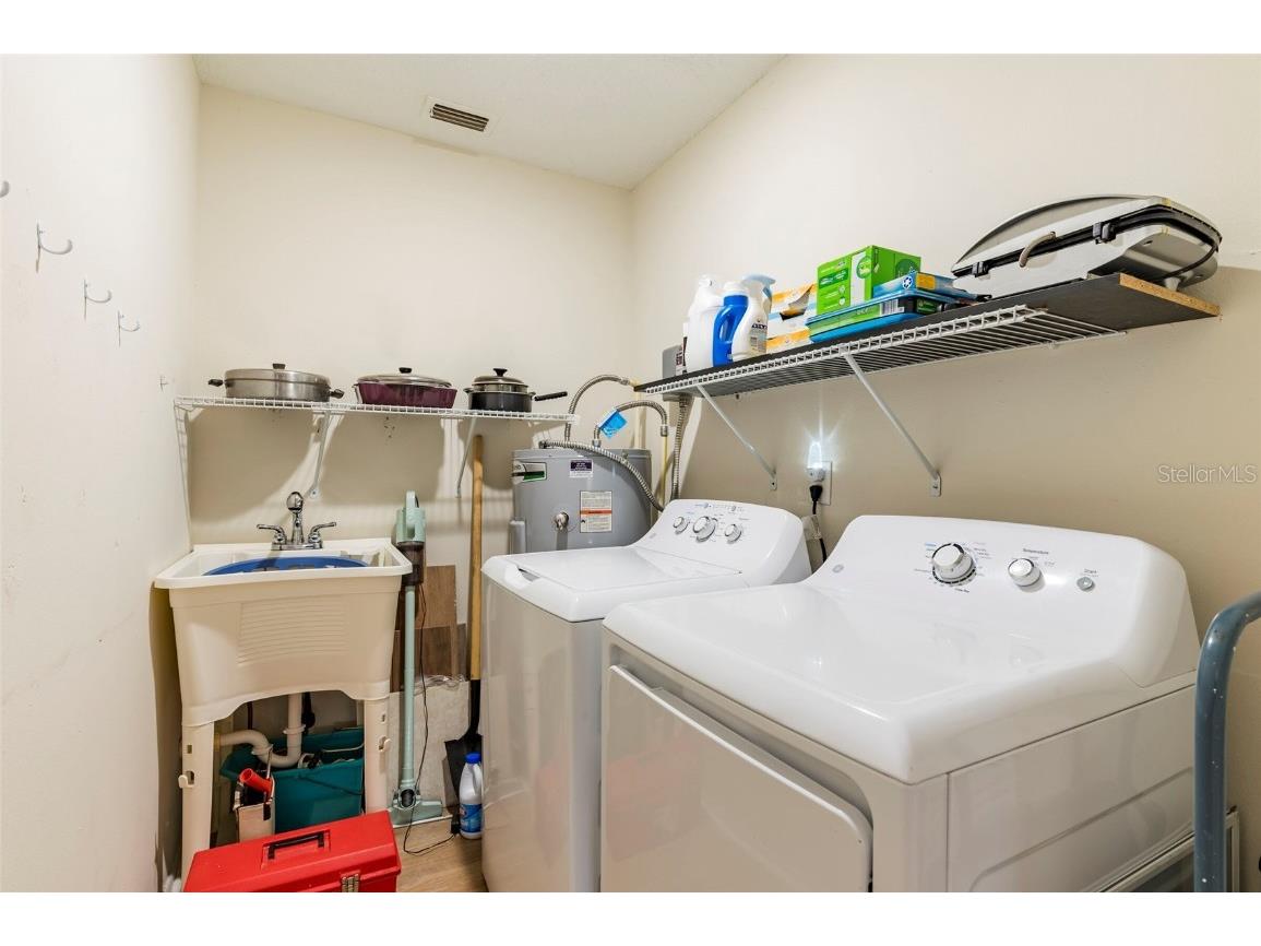 2238 Lark Circle W #D Palm Harbor FL 34684 TB8392086 image15