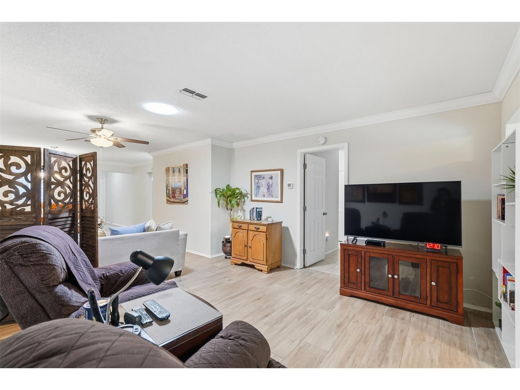 2238 Lark Circle W #D Palm Harbor FL 34684 TB8466844 image12