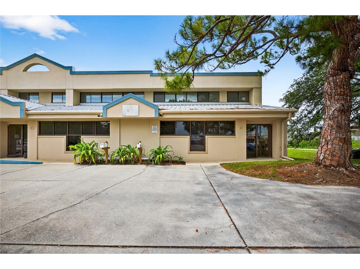 2239 15th Street #D Sarasota FL 34237 A4659067 image1