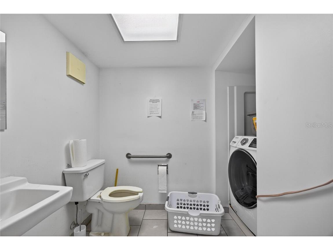 2239 15th Street #D Sarasota FL 34237 A4659067 image15