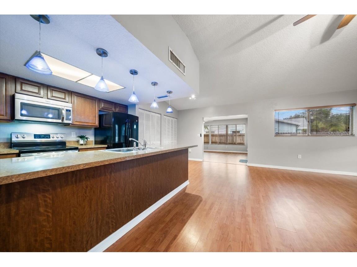 2239 Beacon Point Boulevard Palm Harbor FL 34683 TB8430117 image11