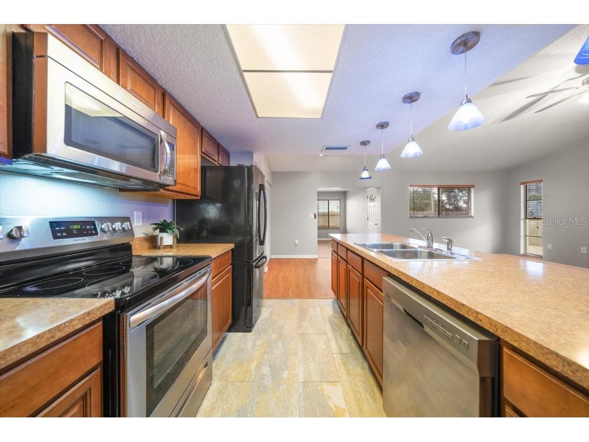 2239 Beacon Point Boulevard Palm Harbor FL 34683 TB8430117 image16