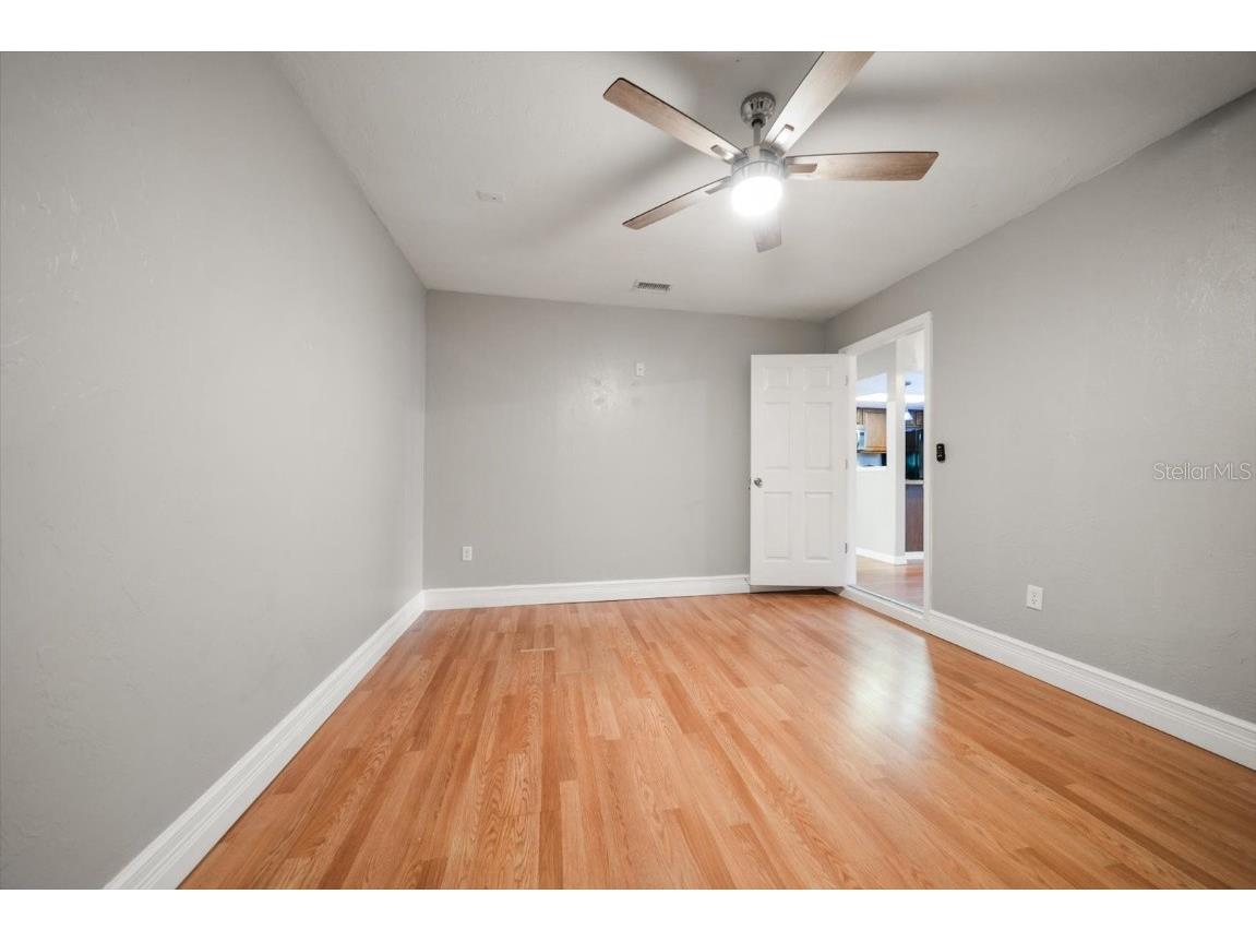 2239 Beacon Point Boulevard Palm Harbor FL 34683 TB8430117 image21